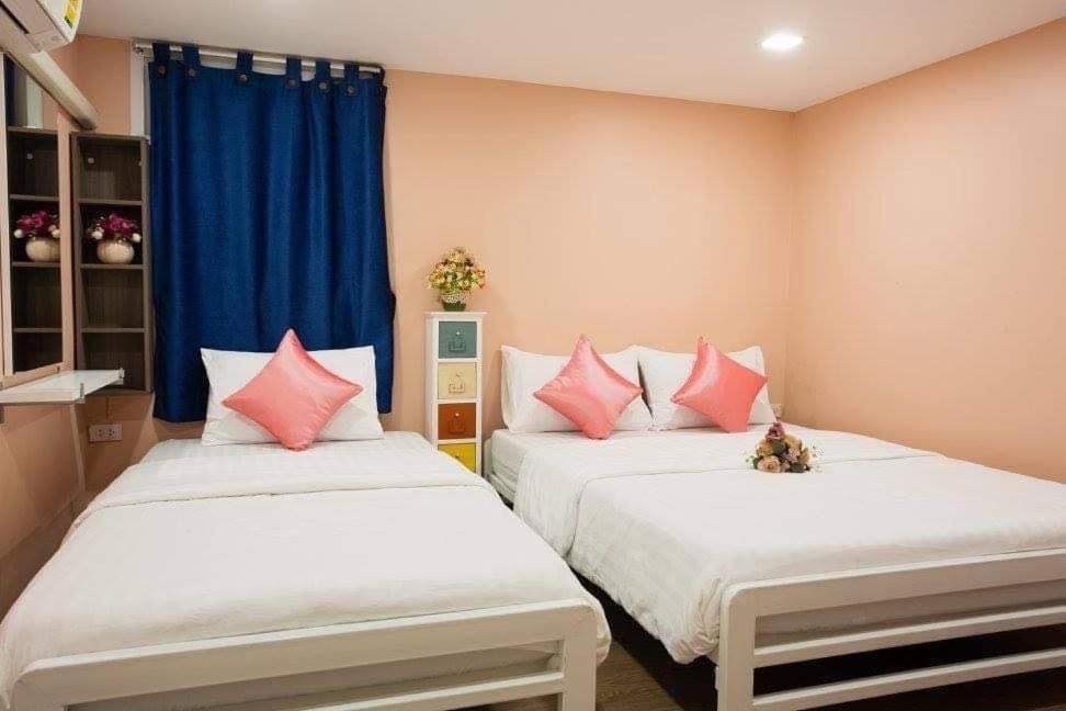 Anh Anh Homestay Bangkok Bagian luar foto